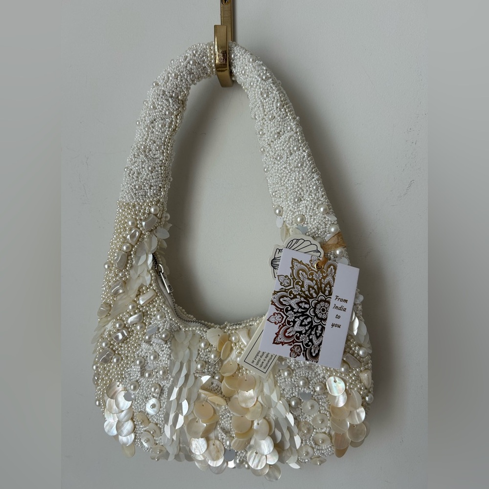 Viral Beaded Mother of Pearl Cream Shoulder Bag